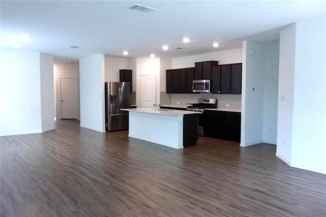 Building Photo - 6420 Turin Ln