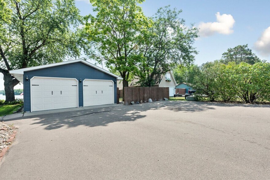 Building Photo - 26755 Fremont Dr