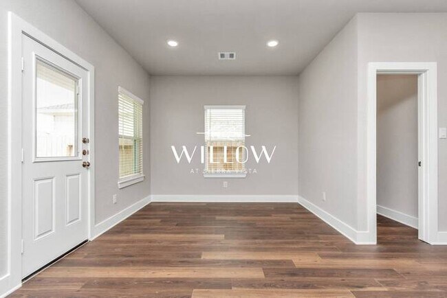 Building Photo - Spacious 4-Bedroom Home in a GREAT Community!