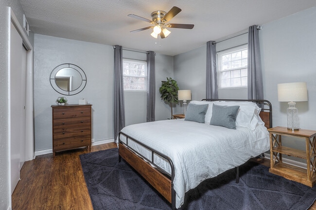 Building Photo - 8327 Lowell Ave