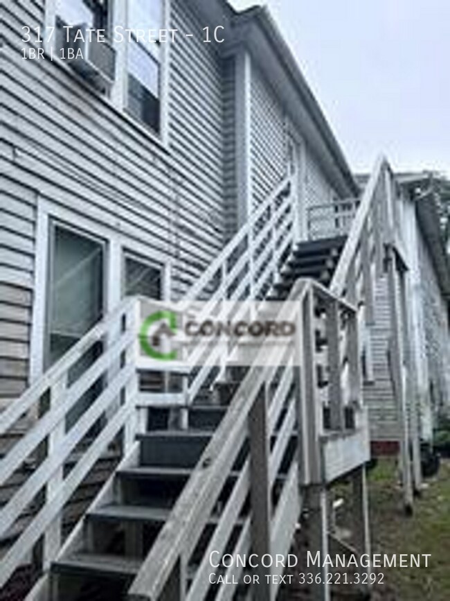 Building Photo - 317 Tate St