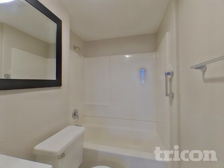 Building Photo - 21898 E Alamo Ln