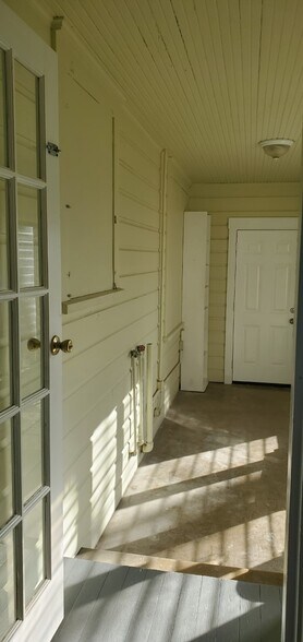 Laundry Room - 1934 McKinley Ave
