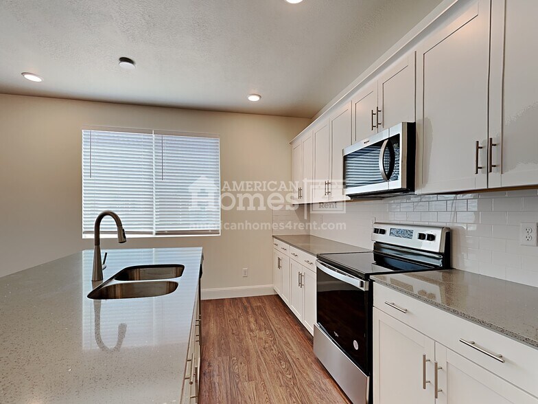 Building Photo - 2625 W 3290 S