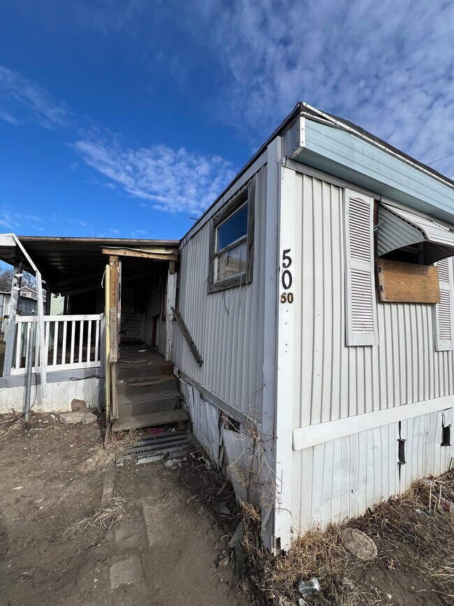 Building Photo - 2825 SE 14th St