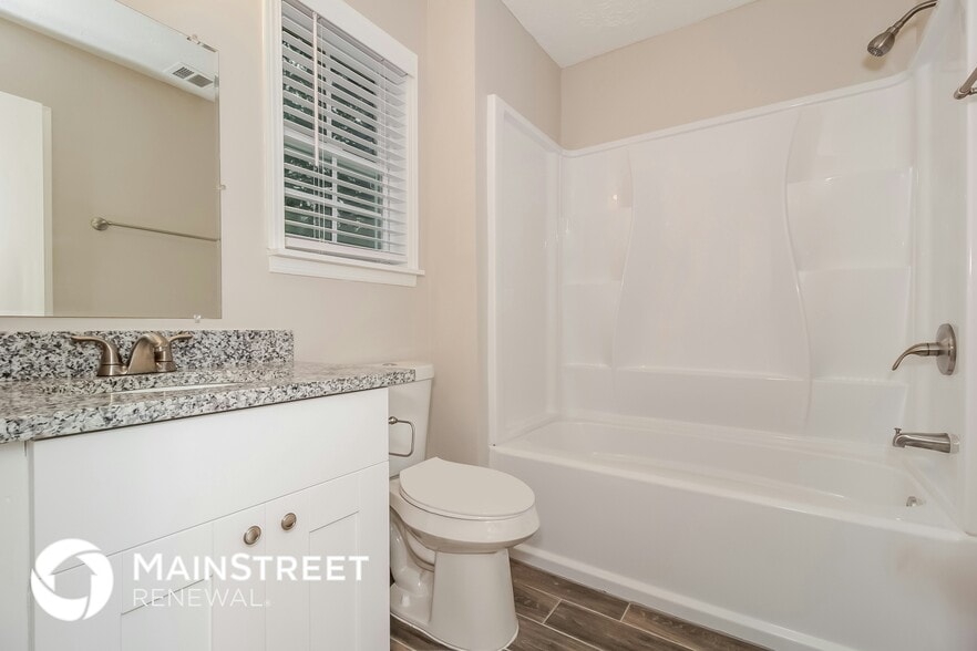 Building Photo - 432 Wesley Park Dr