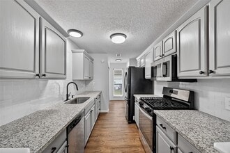 Building Photo - 22711 Smokey Hill Dr