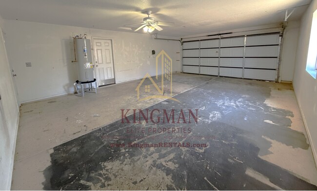 Building Photo - 6559 Nielsen Way