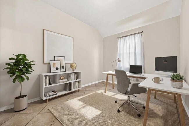 Building Photo - 24527 Royal Pike Dr