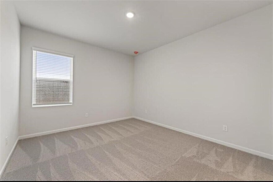 Building Photo - 437 Carmichael Cir