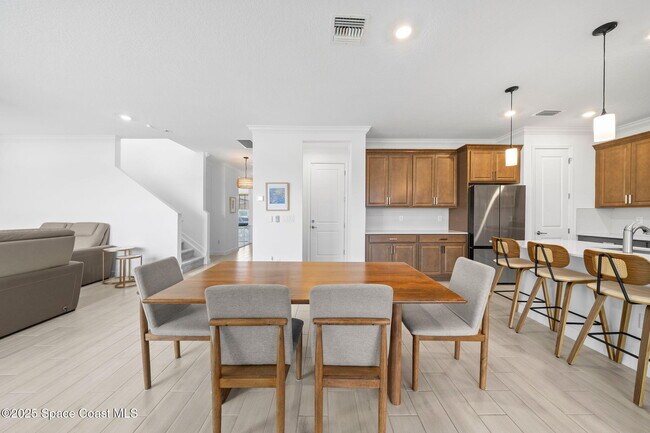Building Photo - 715 Veridian Cir NW
