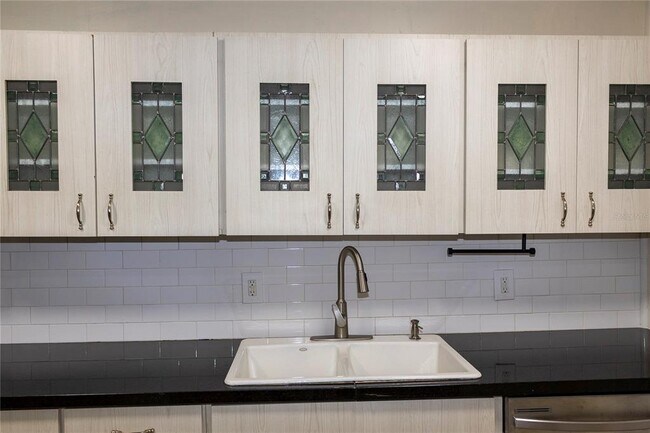 Building Photo - 16204 Tampa St