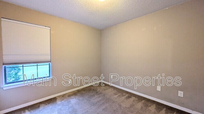 Building Photo - 7524 Sandy Creek Dr