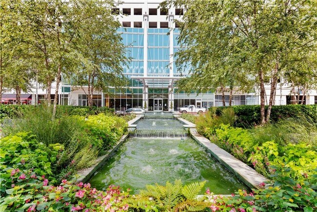 Building Photo - 3324 Peachtree Rd