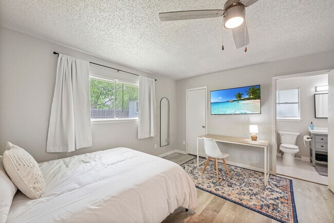 Building Photo - 11906 Blueridge Mountains Dr