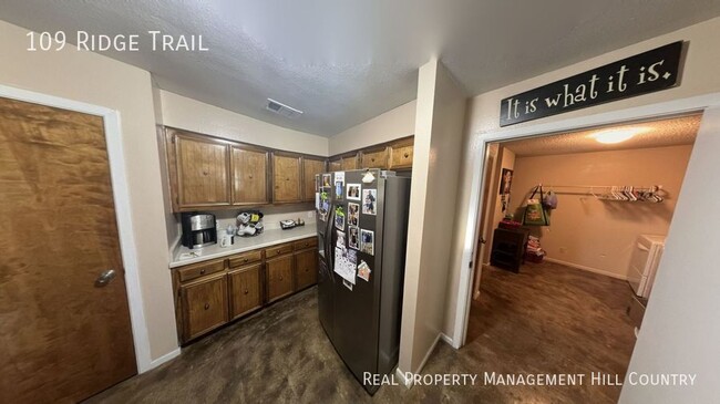 Building Photo - 109 Ridge Trail