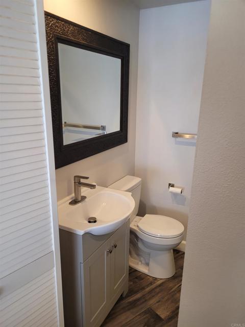 Building Photo - 25915 Jesmond Dene Rd