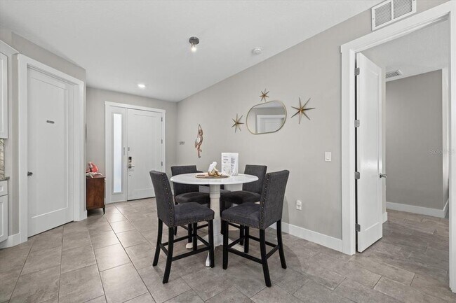 Building Photo - 279 Avalon Rd