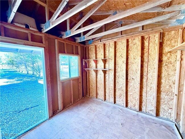 Building Photo - 1230 W Iguana St