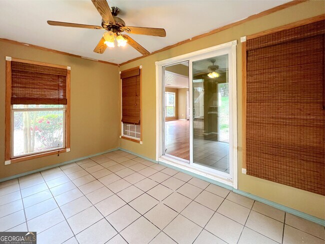 Building Photo - 790 Hampton Hill Ct