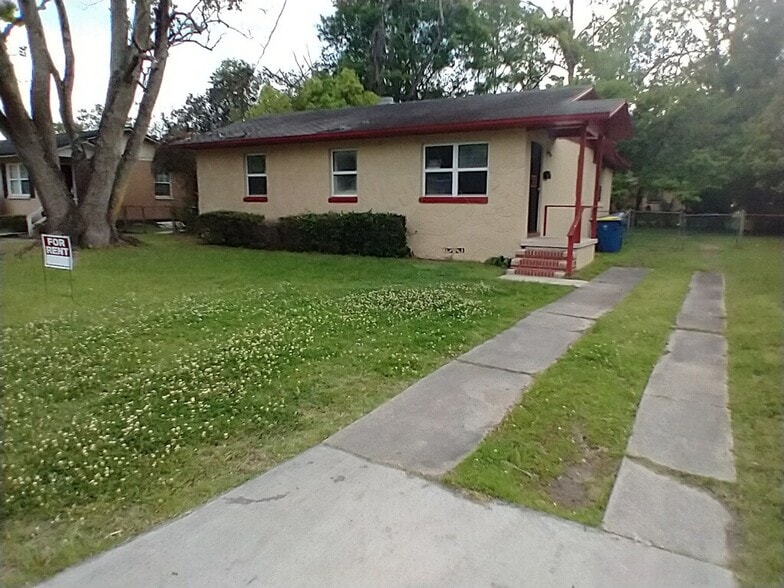 Primary Photo - 5644 Mahalia dr