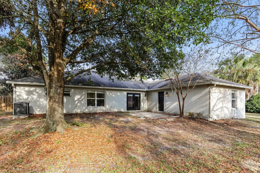 Building Photo - 12202 Glenn Hollow Dr