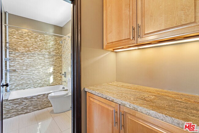 Building Photo - 4182 Irving Pl