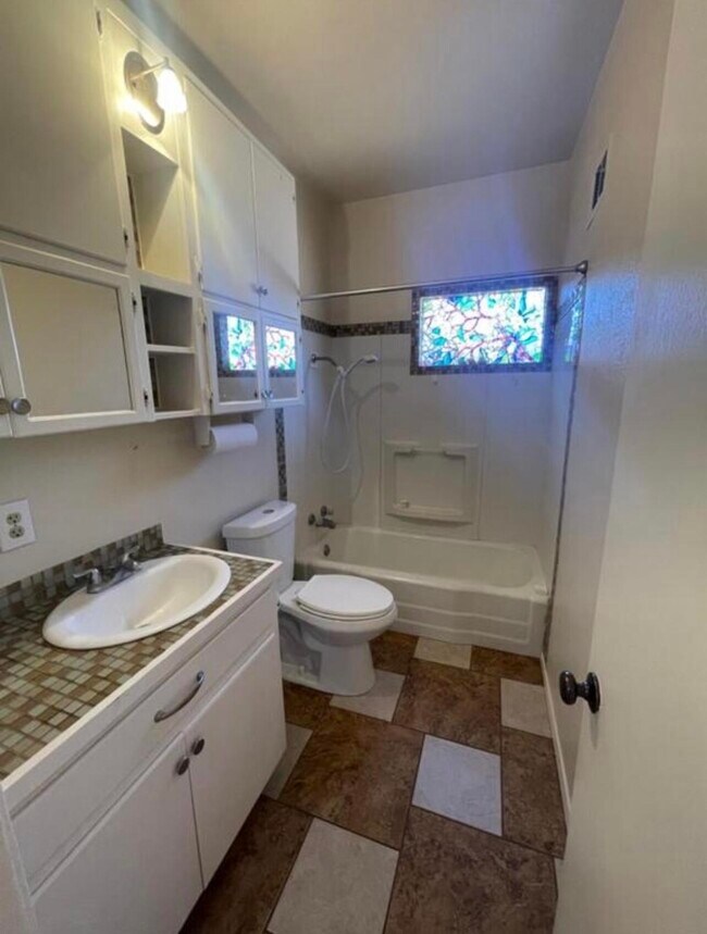 Building Photo - 2315 48th St