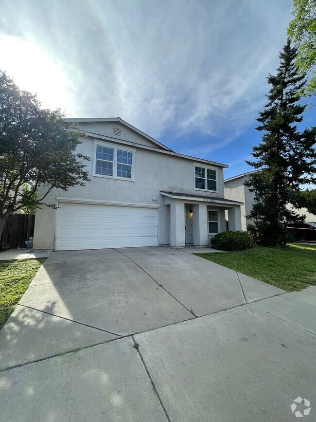 Building Photo - 3723 Compass Pointe Ave