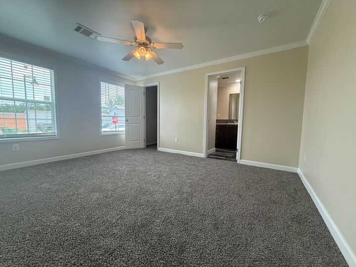 Building Photo - 709 N Collins Fwy