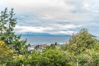Building Photo - 2 Bedroom + Loft Cottage with Puget Sound ...