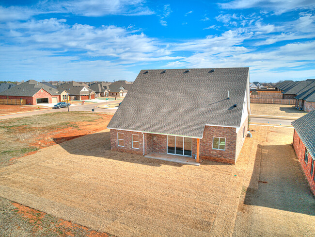 Building Photo - 209 Carlow Wy