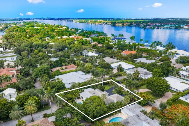 Building Photo - 1386 S Atlantic Dr