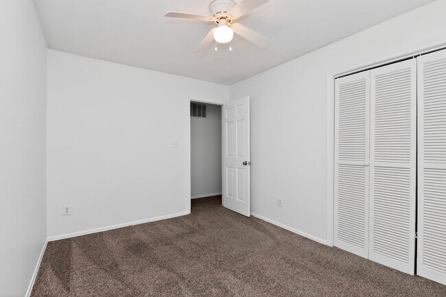 Building Photo - 1819 Sabrina Ct