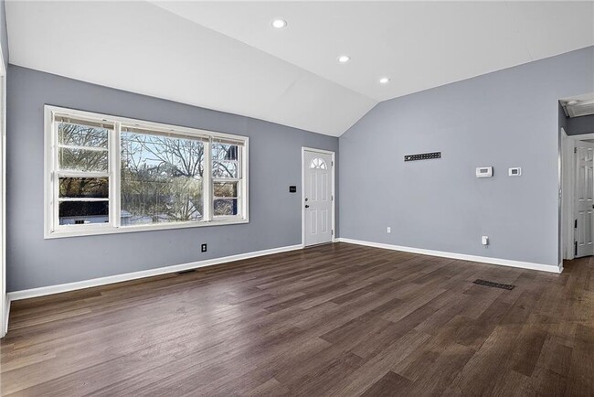 Building Photo - 1173 Fenwood St SW