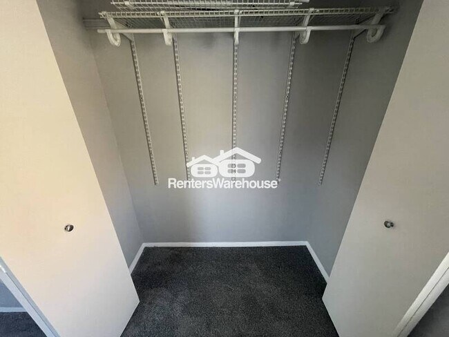 Building Photo - 20 Stewarton Ct