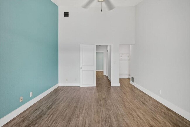 Building Photo - 3239 NW 44th St