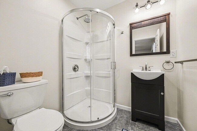 Building Photo - 325 W Delhi Rd