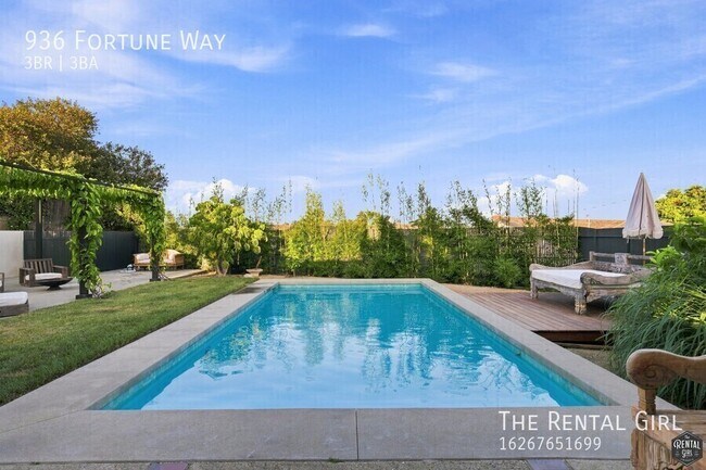 Building Photo - 936 Fortune Way