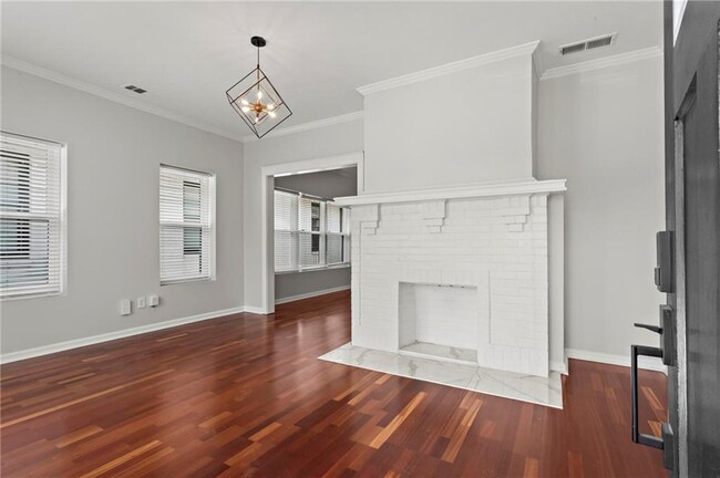 Building Photo - 520 Angier Ave NE