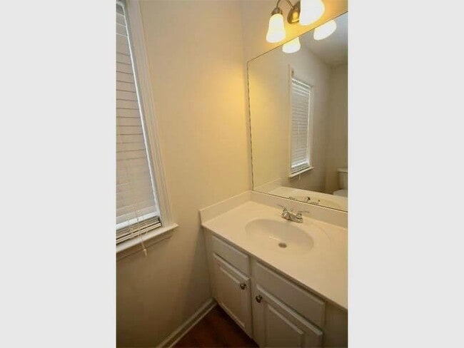 Building Photo - 9020 Friarbridge Dr