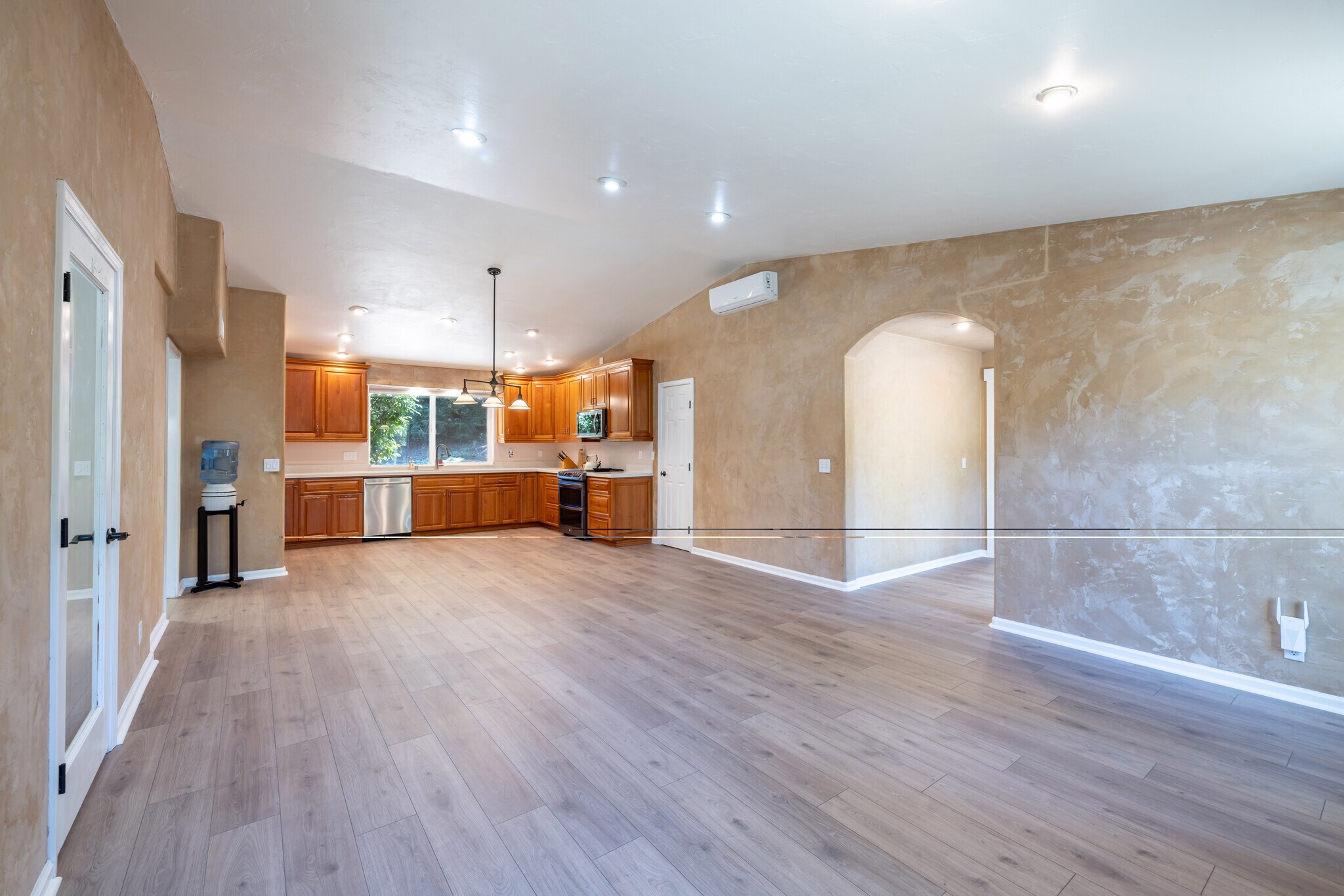 Building Photo - 3632 Ravenwood Ln