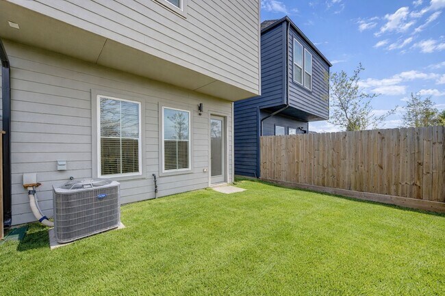 Building Photo - 2906 Stevens St