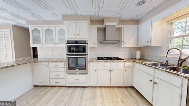 Building Photo - 1531 Dartmouth Ct