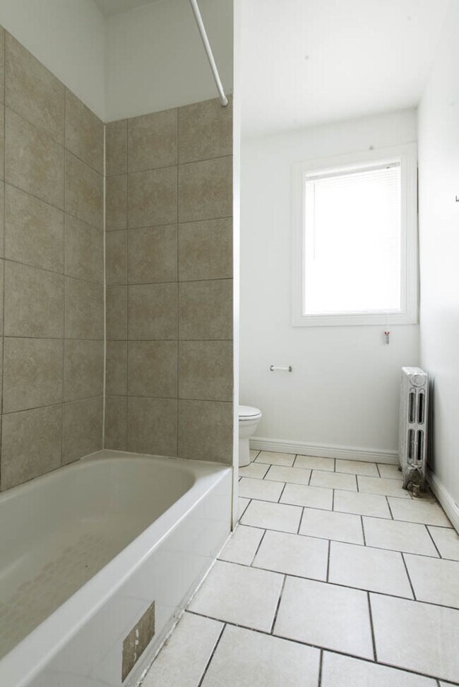 Building Photo - 1735-1739 W 79th St