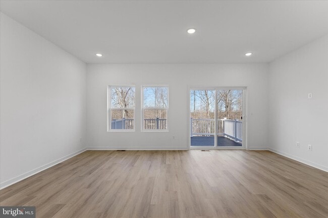 Building Photo - 36121 Wilderness Shores Way