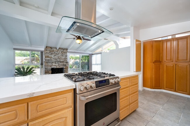 Building Photo - 14722 Candeda Pl