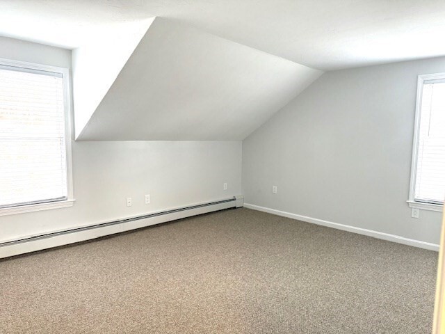 Building Photo - 51 Quaker Ln