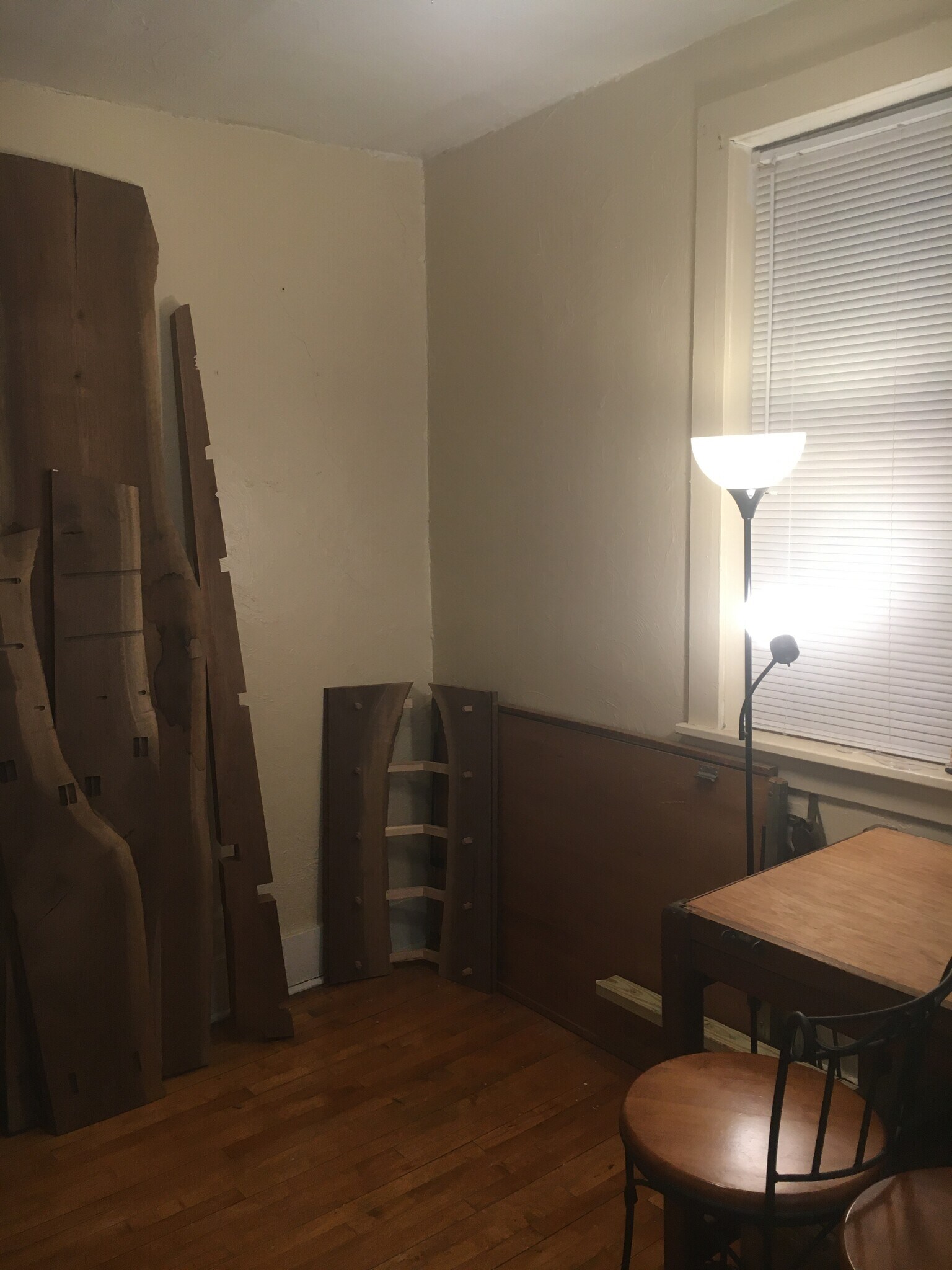 den - 53 S 18th St