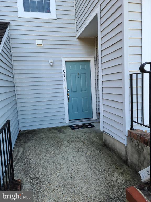 Building Photo - 1072 Spring Valley Ct